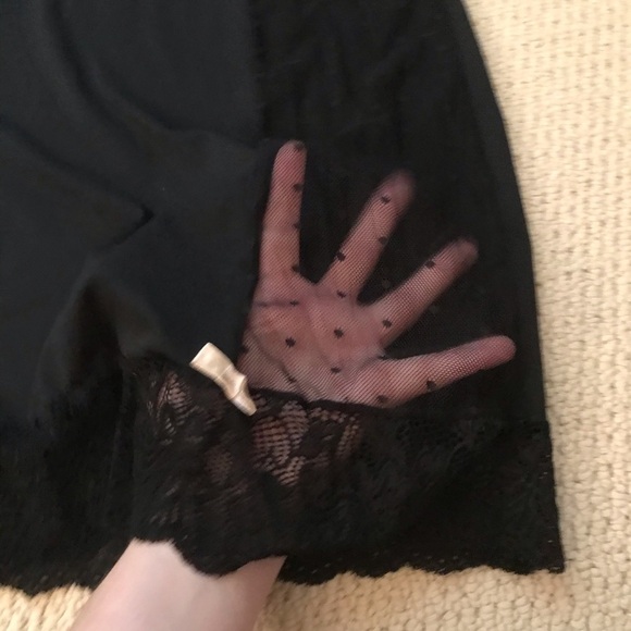 MARILYN MONROE Medium Black Dot Lace Chemise Nightie Slip R $45 - Picture 3 of 6